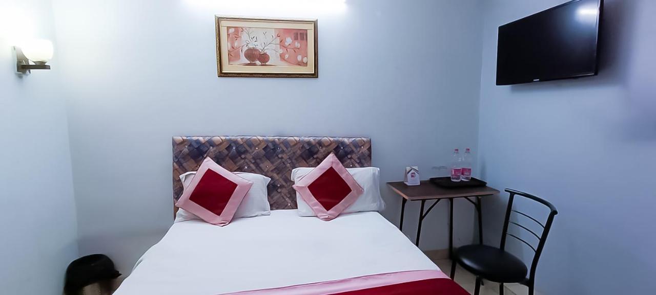 Comodo Satya Niketan Residency 新德里 外观 照片